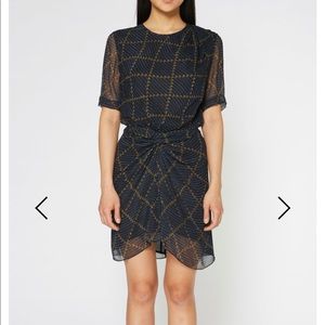 ISABEL MARANT ETOILE

MARINE BLUE DRESS “BARDEN” WITH KNOT DETAIL